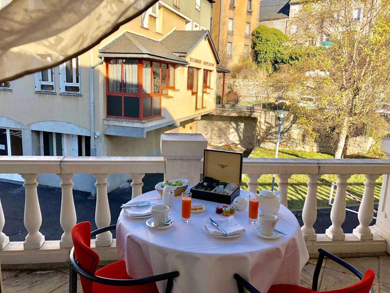 Hotel Pedagogique Coeur D'Apcher Saint-Chély-dʼApcher Екстериор снимка