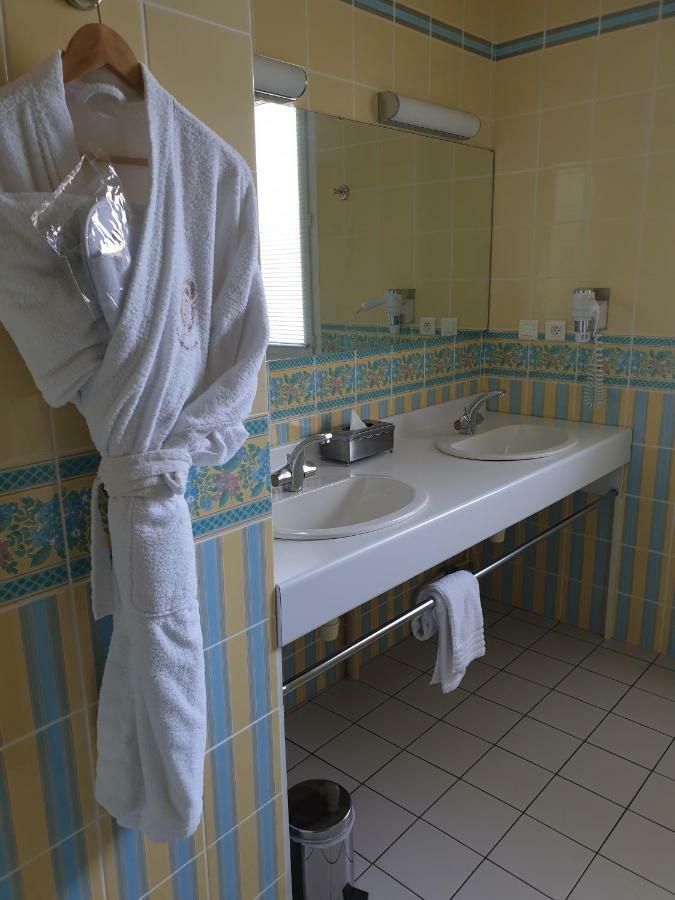 Hotel Pedagogique Coeur D'Apcher Saint-Chély-dʼApcher Екстериор снимка